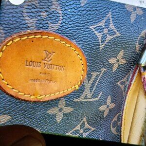 Vintage louis vuitton luggage